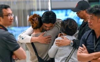 Пассажиры пострадали во время бурного полета в Сингапур